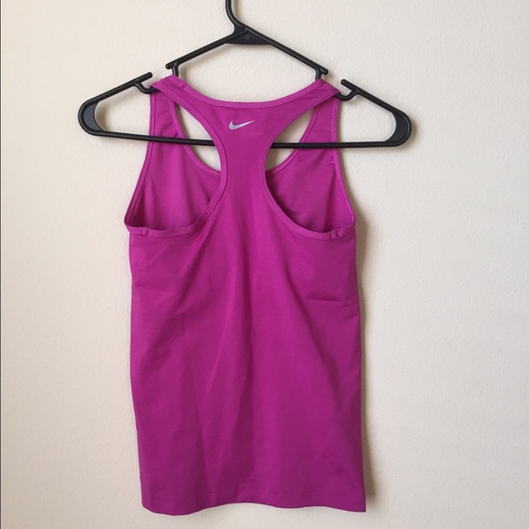 Nike DriFit Razorback - Picture 3 of 4